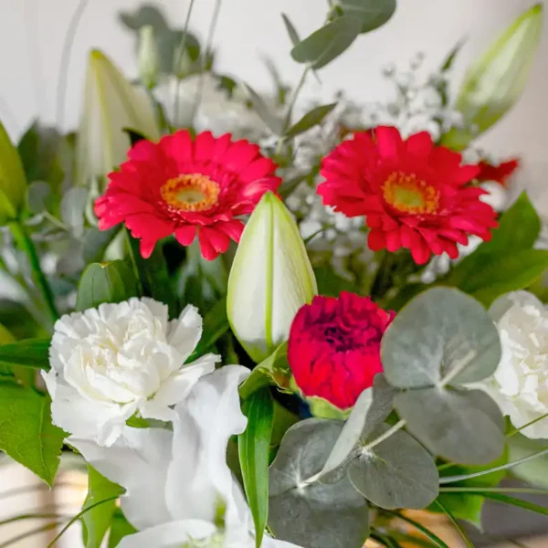 Amour de lys bouquet champêtre rouge et blanc