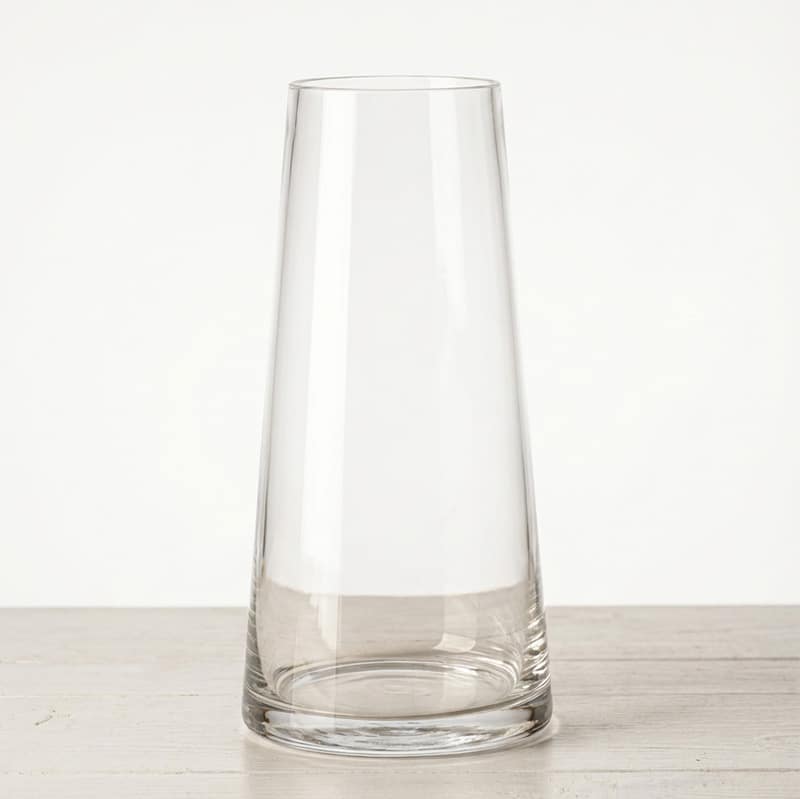 vase en verre transparent