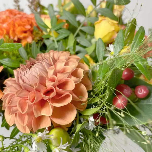 livraison à domicile du bouquet rond fleurs de septembre