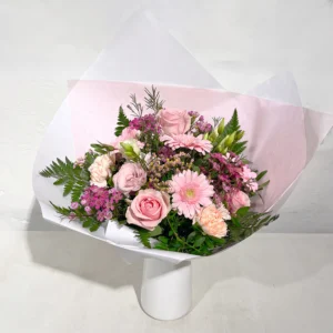 Doux Lisianthus : savez-vous le reconnaître ? livraison à domicile octobre rose bouquet rond fleurs