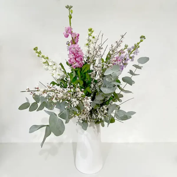 brume apaisante bouquet en hauteur giroflée genêt eucalyptus